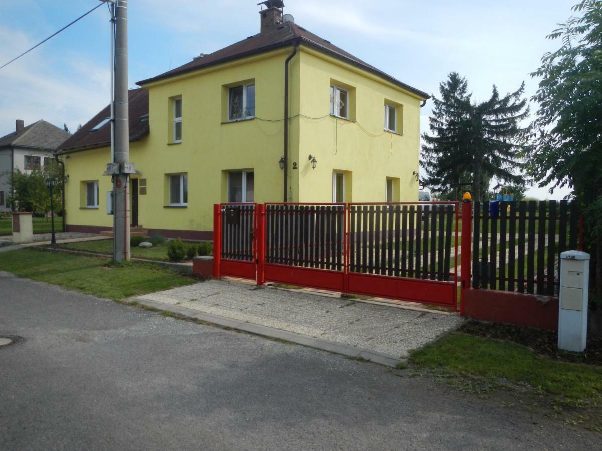 Apartmany Sarka Ujezd U Hradce Kralove Hradec Králové Buitenkant foto